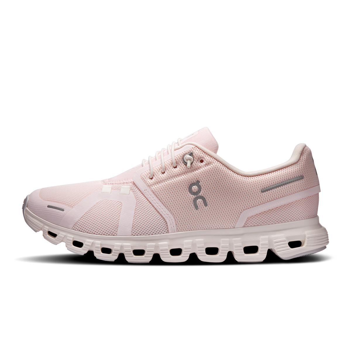 On Running Women's Cloud 6 in Salt/Gardenia