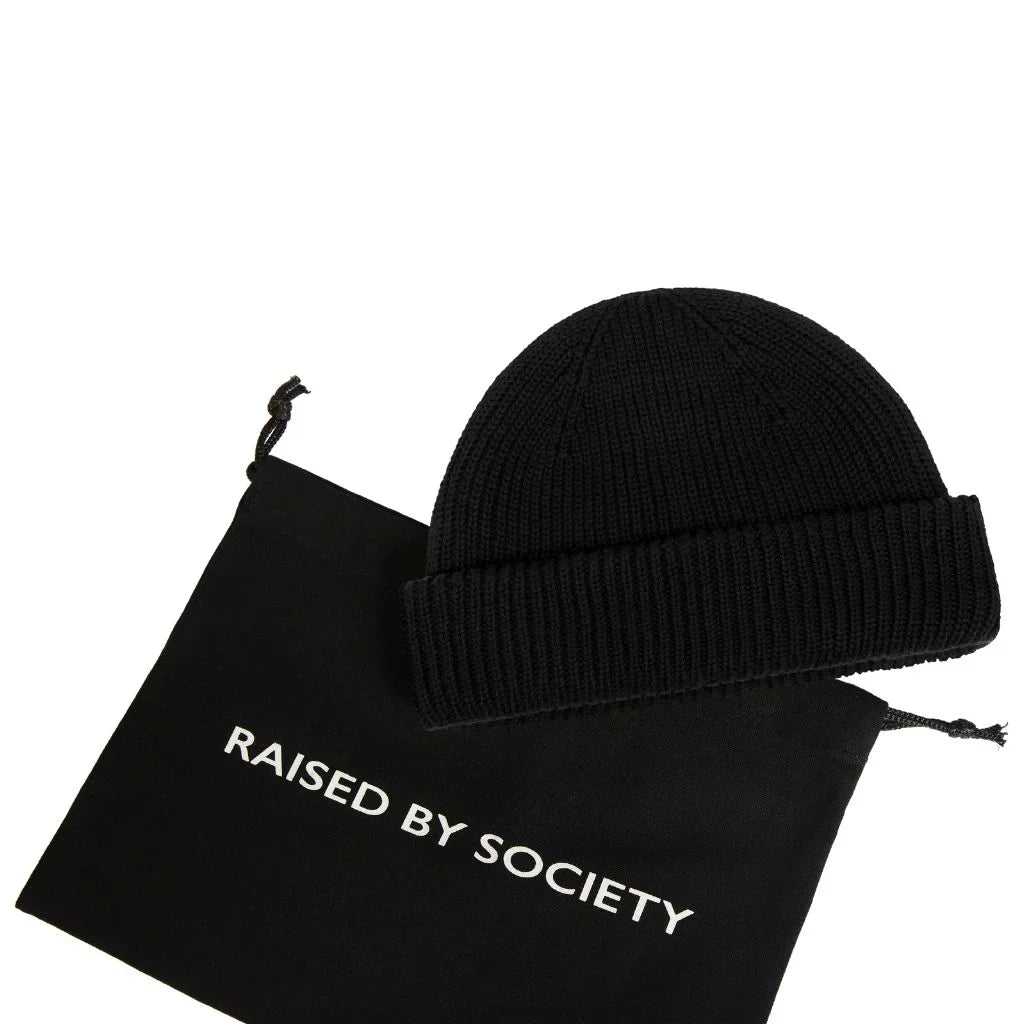 BLACK FISHERMAN BEANIE PRO